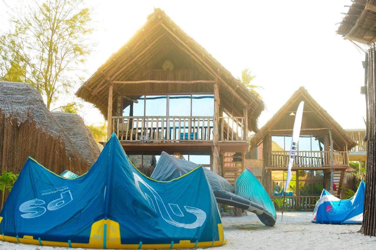 Mwananchi Bungalows ปาเยอ ภายนอก รูปภาพ